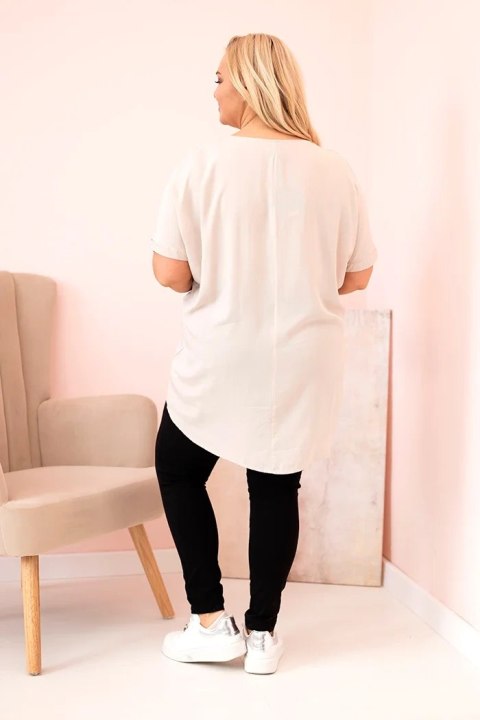 Bluzka damska Plus Size z wiskozy z kwiatowym nadrukiem i napisem beżowa uniwersalny Bluzka damska Plus Size z wiskozy z kwiatowym nadrukiem i napisem beżowa uniwersalny