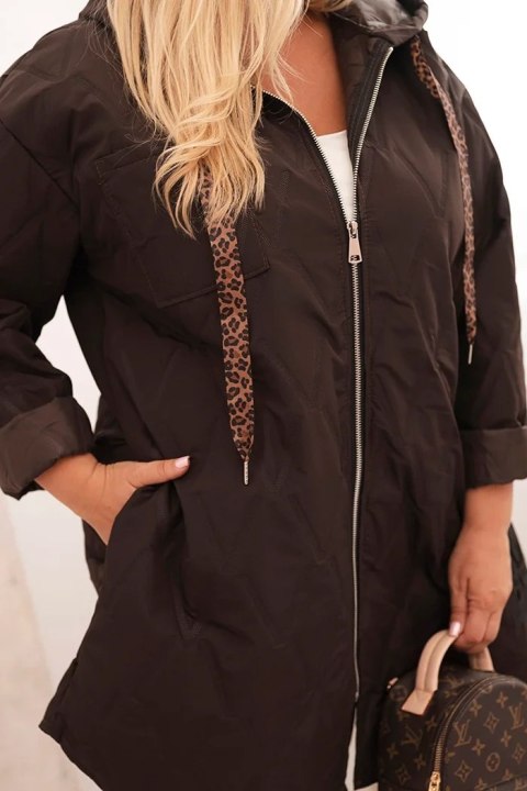 Kurtka damska Plus Size pikowana z kapturem i napisem HOPE brązowa uniwersalny Kurtka damska Plus Size pikowana z kapturem i napisem HOPE brązowa uniwersalny