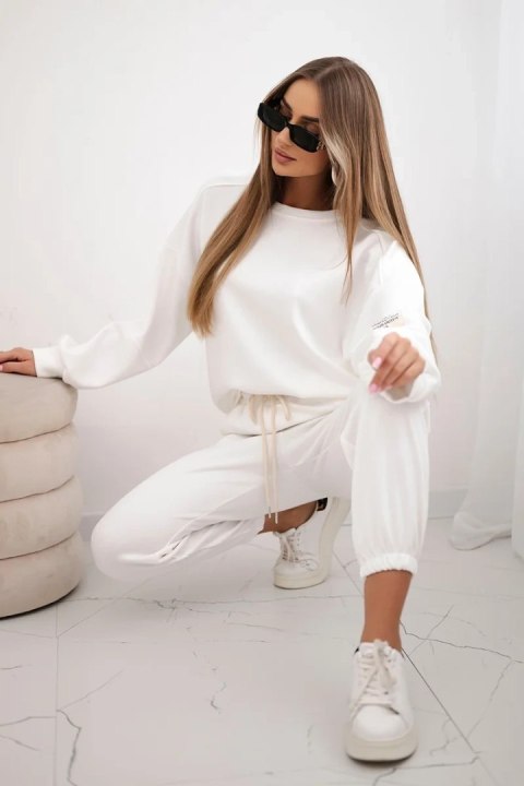 Komplet bluza + spodnie masełko biały uniwersalny Komplet bluza + spodnie masełko biały uniwersalny