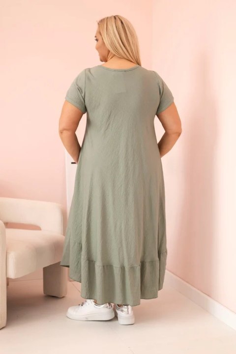 Sukienka damska plus size z krótkim rękawem i falbaną z lekkiej wiskozy khaki uniwersalny Sukienka damska plus size z krótkim rękawem i falbaną z lekkiej wiskozy khaki uniwersalny